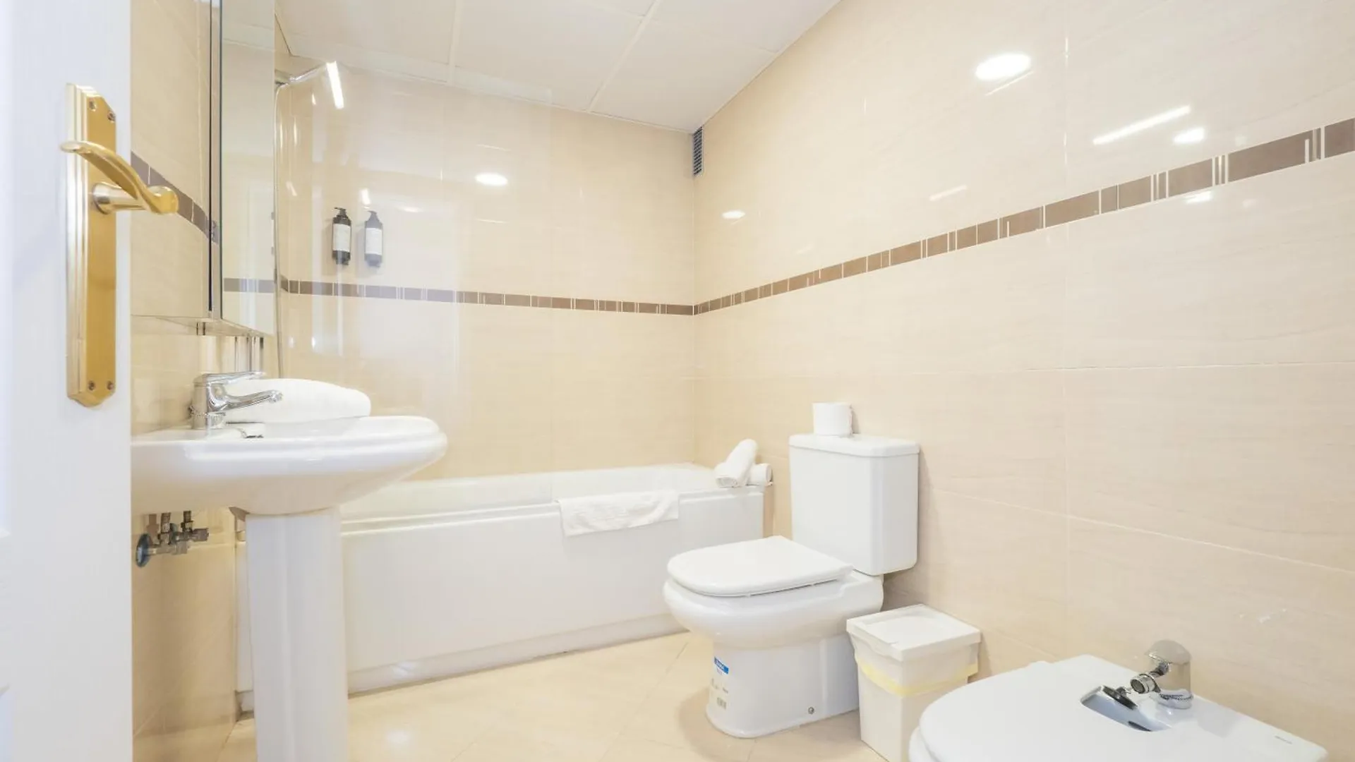 Mshome Gran Casa Rios Rosas Малага Апартаменты